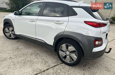 Внедорожник / Кроссовер Hyundai Kona 2019 в Львове