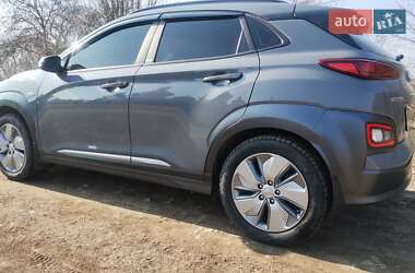 Внедорожник / Кроссовер Hyundai Kona 2020 в Тернополе