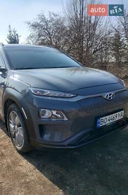 Внедорожник / Кроссовер Hyundai Kona 2020 в Тернополе