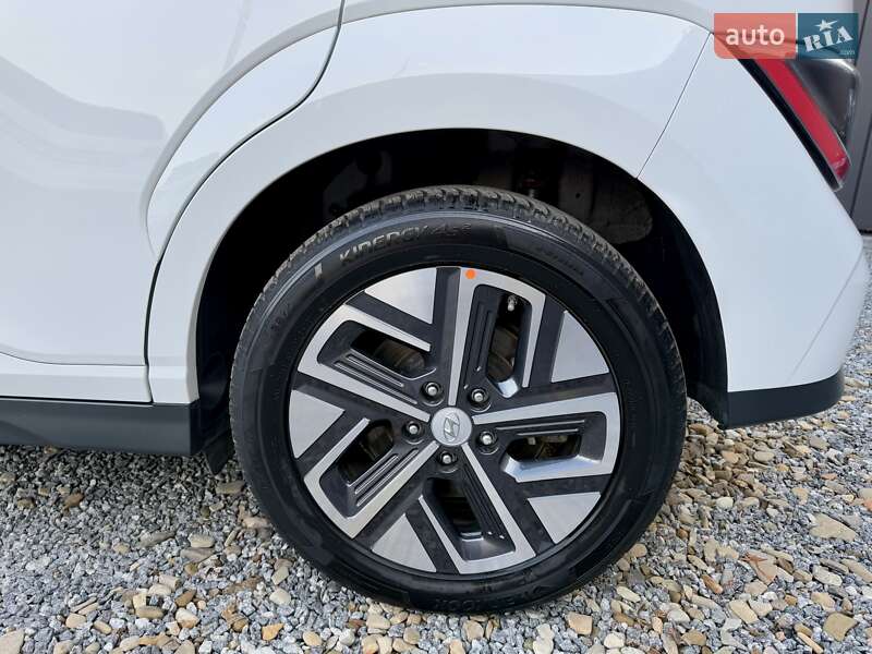 Внедорожник / Кроссовер Hyundai Kona 2022 в Самборе