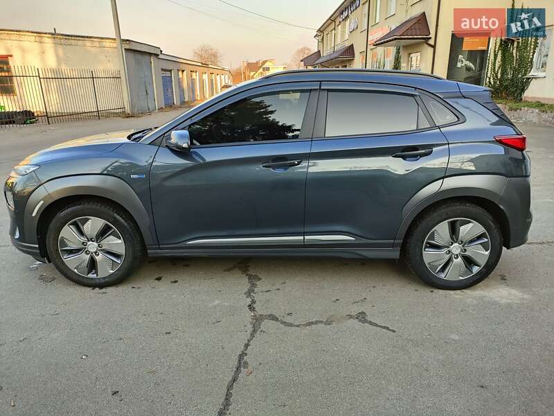 Позашляховик / Кросовер Hyundai Kona 2019 в Чернігові