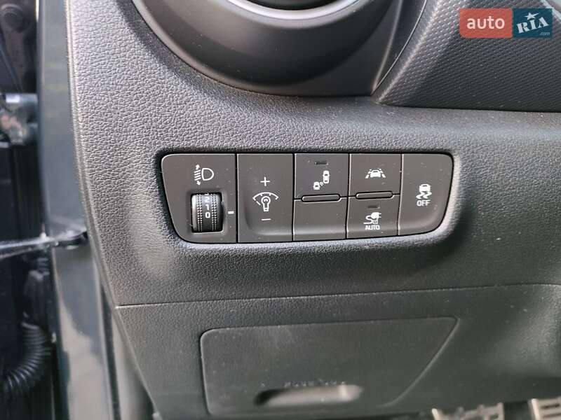 Позашляховик / Кросовер Hyundai Kona 2019 в Чернігові