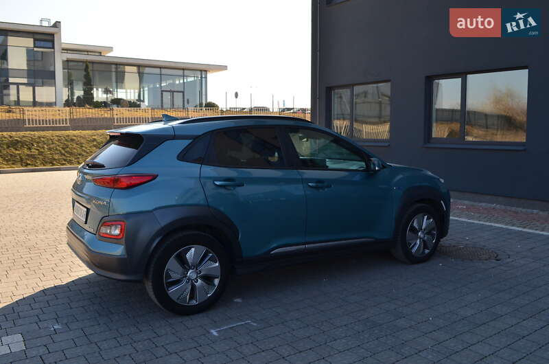 Позашляховик / Кросовер Hyundai Kona 2020 в Львові