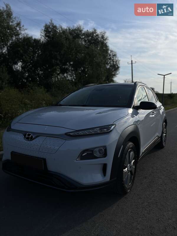 Внедорожник / Кроссовер Hyundai Kona 2018 в Ровно