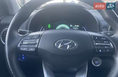 Внедорожник / Кроссовер Hyundai Kona 2020 в 