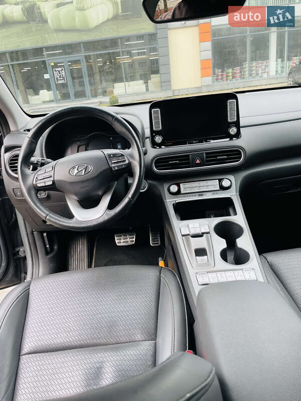 Внедорожник / Кроссовер Hyundai Kona 2019 в Хмельницком