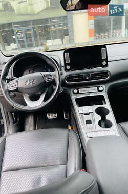 Внедорожник / Кроссовер Hyundai Kona 2019 в 