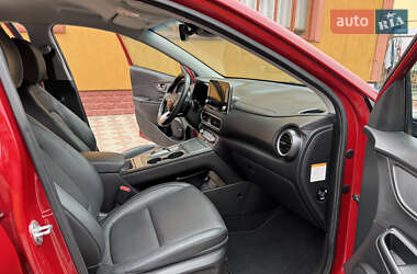 Позашляховик / Кросовер Hyundai Kona 2019 в 