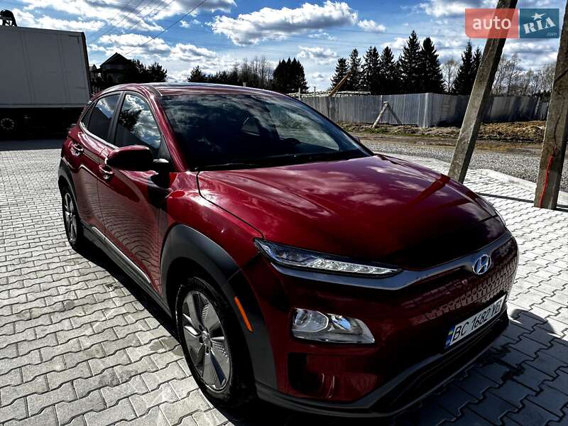Внедорожник / Кроссовер Hyundai Kona 2020 в 