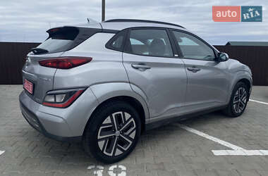 Внедорожник / Кроссовер Hyundai Kona 2021 в 