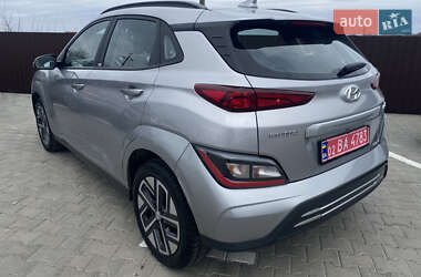 Внедорожник / Кроссовер Hyundai Kona 2021 в 