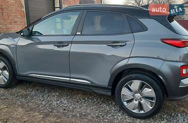 Внедорожник / Кроссовер Hyundai Kona 2020 в 