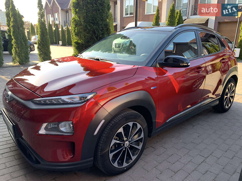 Внедорожник / Кроссовер Hyundai Kona 2020 в 