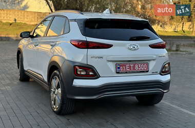 Позашляховик / Кросовер Hyundai Kona 2020 в 