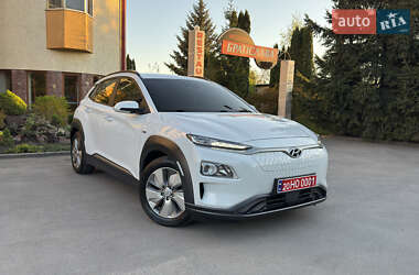Позашляховик / Кросовер Hyundai Kona 2021 в Тернополі