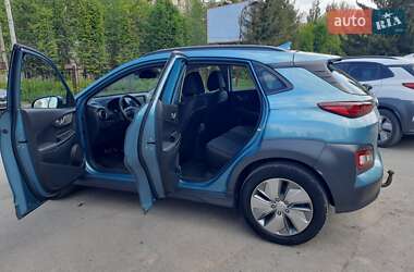 Внедорожник / Кроссовер Hyundai Kona 2020 в 