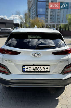 Внедорожник / Кроссовер Hyundai Kona 2020 в 