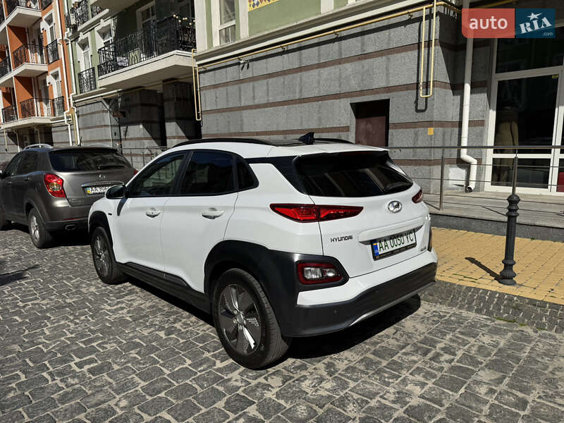 Позашляховик / Кросовер Hyundai Kona 2018 в Києві фото 3 Позашляховик / Кросовер Hyundai Kona 2018 в Києві