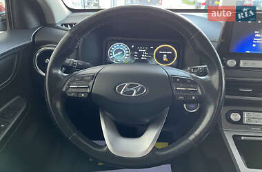 Внедорожник / Кроссовер Hyundai Kona 2022 в 