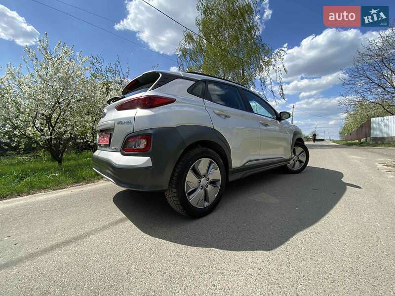 Внедорожник / Кроссовер Hyundai Kona 2020 в Ковеле