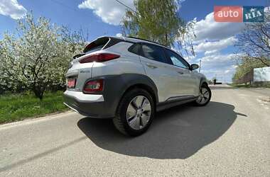 Позашляховик / Кросовер Hyundai Kona 2020 в 