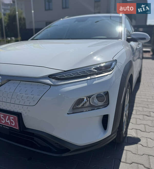Позашляховик / Кросовер Hyundai Kona 2020 в Луцьку
