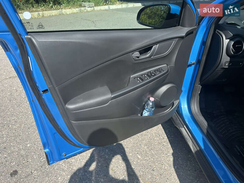 Позашляховик / Кросовер Hyundai Kona 2018 в Запоріжжі