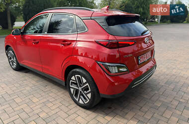Позашляховик / Кросовер Hyundai Kona 2021 в 