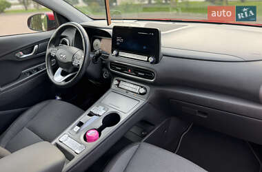 Позашляховик / Кросовер Hyundai Kona 2021 в 