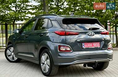 Внедорожник / Кроссовер Hyundai Kona 2020 в 