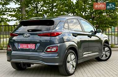 Внедорожник / Кроссовер Hyundai Kona 2020 в 