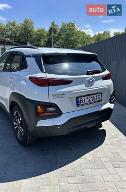 Внедорожник / Кроссовер Hyundai Kona 2020 в 