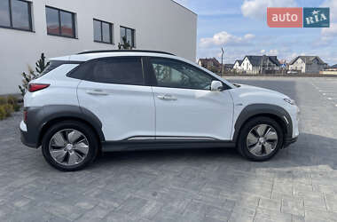 Внедорожник / Кроссовер Hyundai Kona 2019 в 