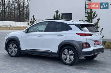 Внедорожник / Кроссовер Hyundai Kona 2019 в 