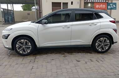 Внедорожник / Кроссовер Hyundai Kona 2022 в 