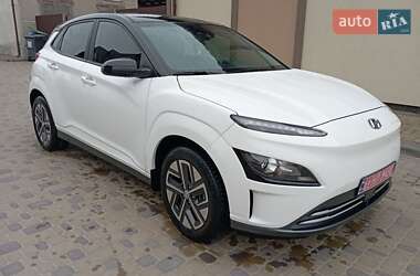 Внедорожник / Кроссовер Hyundai Kona 2022 в 