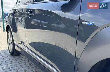Позашляховик / Кросовер Hyundai Kona 2019 в 