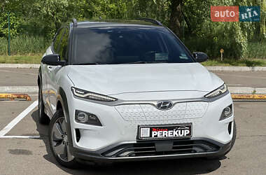 Позашляховик / Кросовер Hyundai Kona 2018 в 