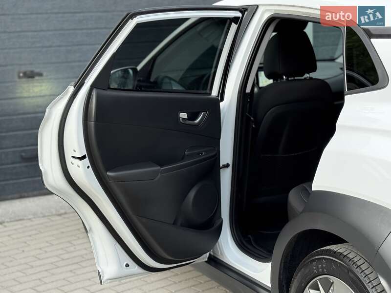 Позашляховик / Кросовер Hyundai Kona 2019 в Тернополі