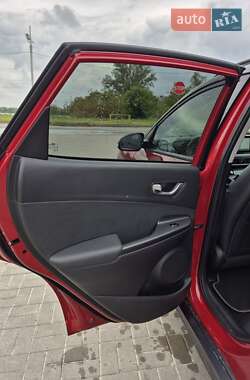 Позашляховик / Кросовер Hyundai Kona 2019 в 