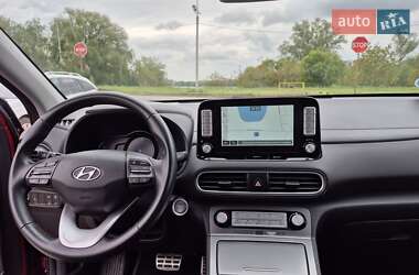 Позашляховик / Кросовер Hyundai Kona 2019 в 