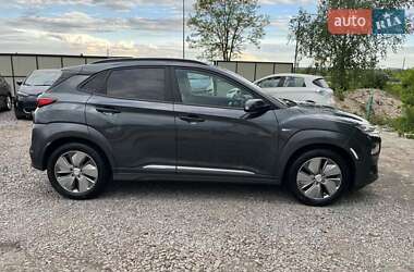Внедорожник / Кроссовер Hyundai Kona 2019 в 