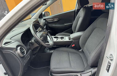 Позашляховик / Кросовер Hyundai Kona 2020 в 