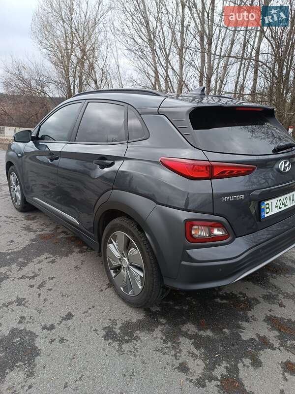 Внедорожник / Кроссовер Hyundai Kona 2019 в 