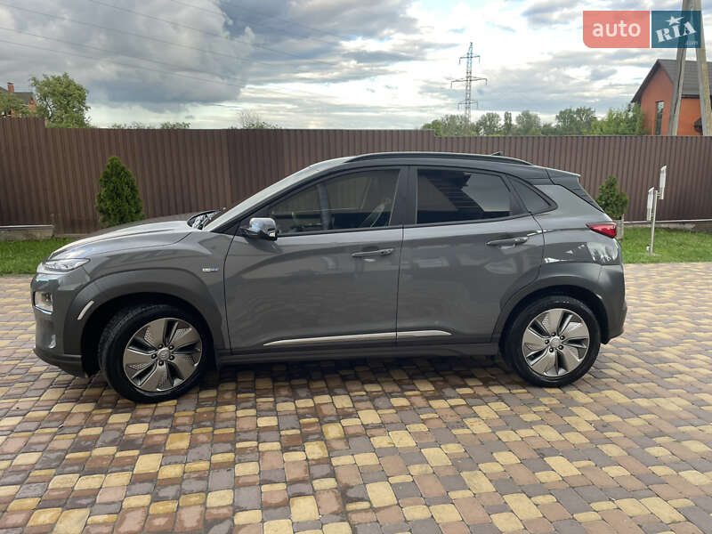 Внедорожник / Кроссовер Hyundai Kona 2020 в Буче