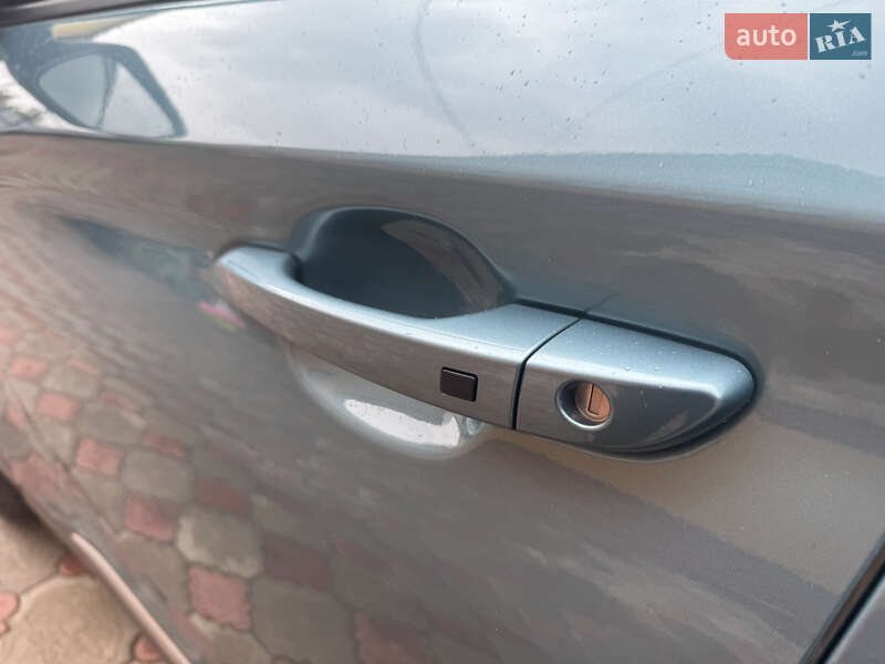 Внедорожник / Кроссовер Hyundai Kona 2020 в Ровно