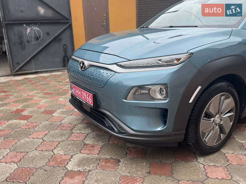 Внедорожник / Кроссовер Hyundai Kona 2020 в Ровно