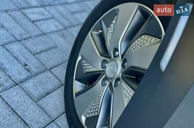 Позашляховик / Кросовер Hyundai Kona 2020 в 