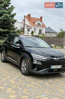 Позашляховик / Кросовер Hyundai Kona 2018 в Чорноморську