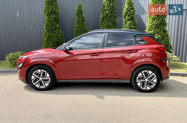 Позашляховик / Кросовер Hyundai Kona 2022 в 